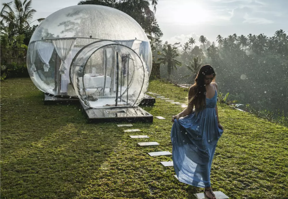 bubble tent stargazing